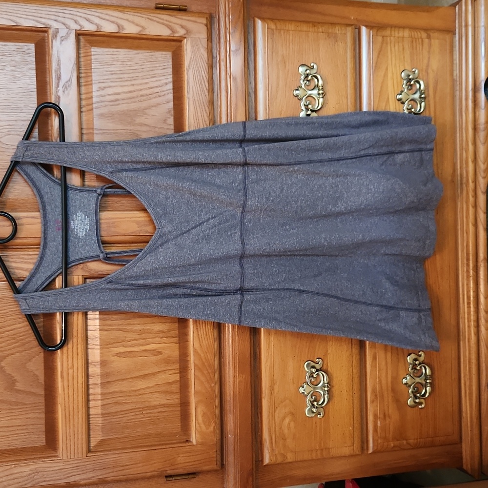 LB Active Top